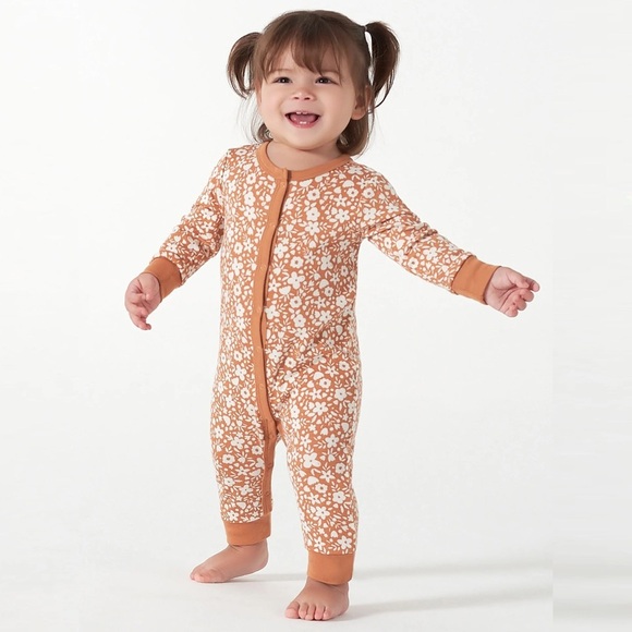 Modern Moments by Gerber Brown and White Long Sleeve Footless Onesie - Picture 1 of 4